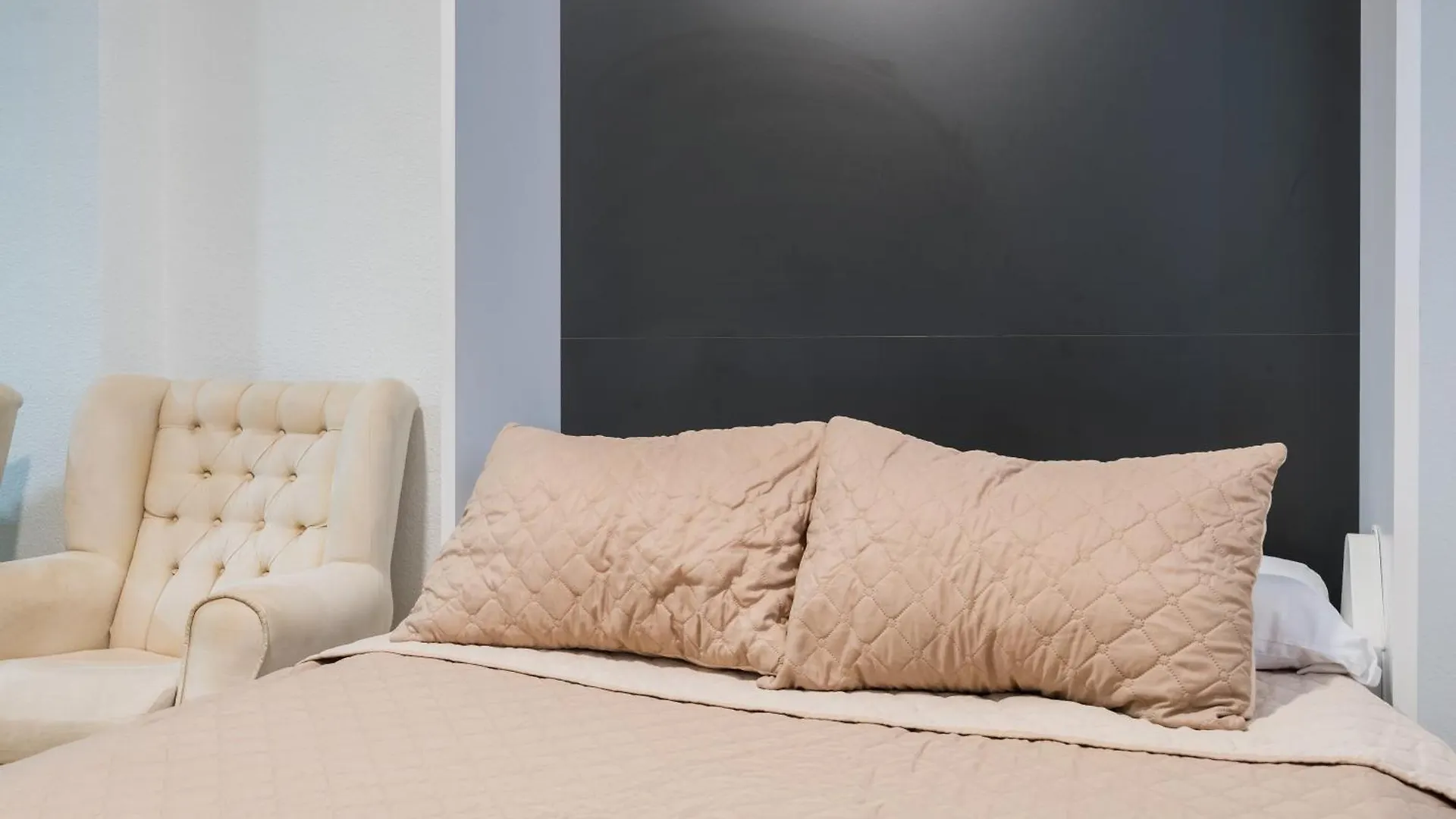 Estudio Triana Salado A Apartment Seville