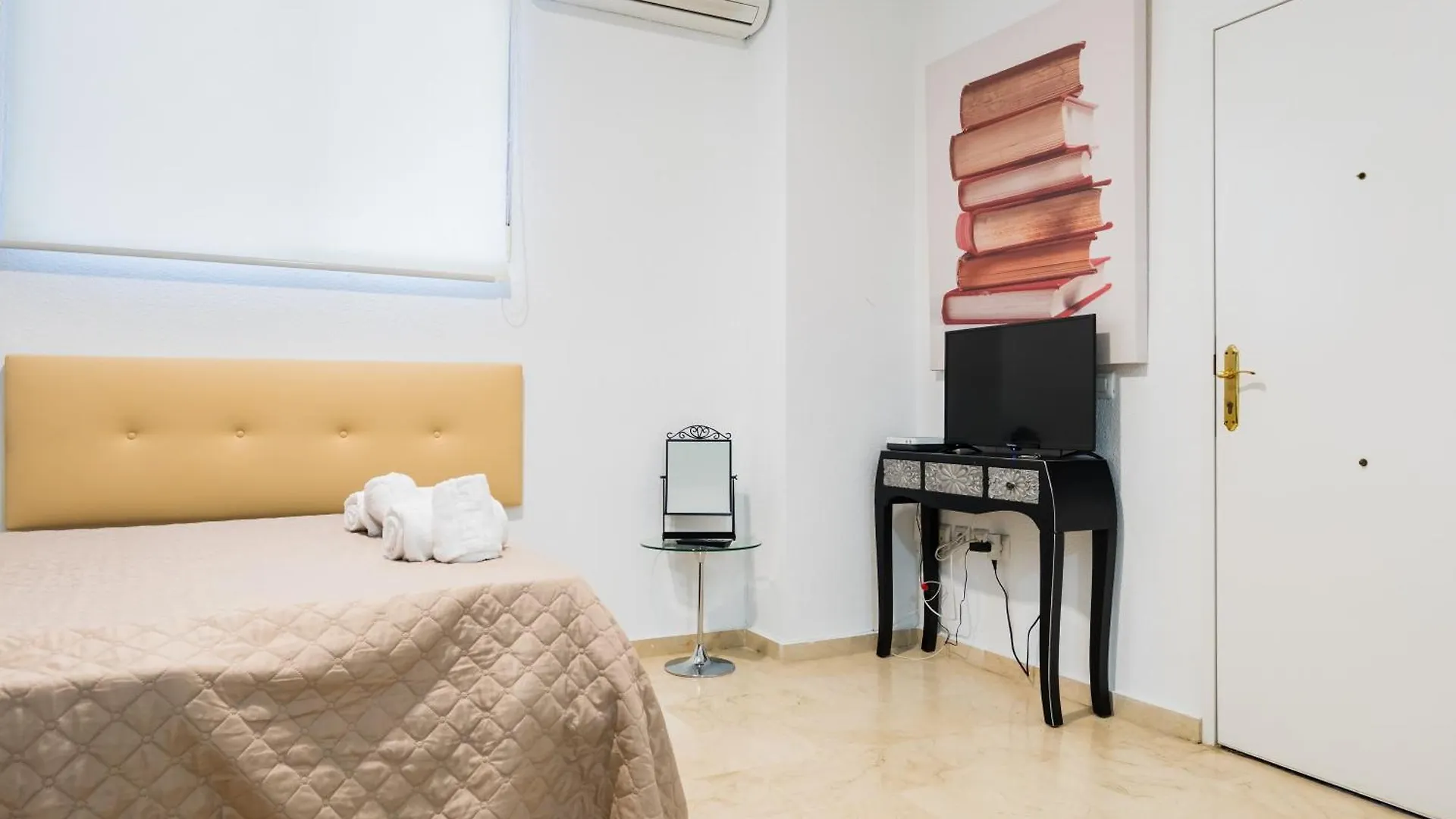 Estudio Triana Salado A Apartment Seville Spain