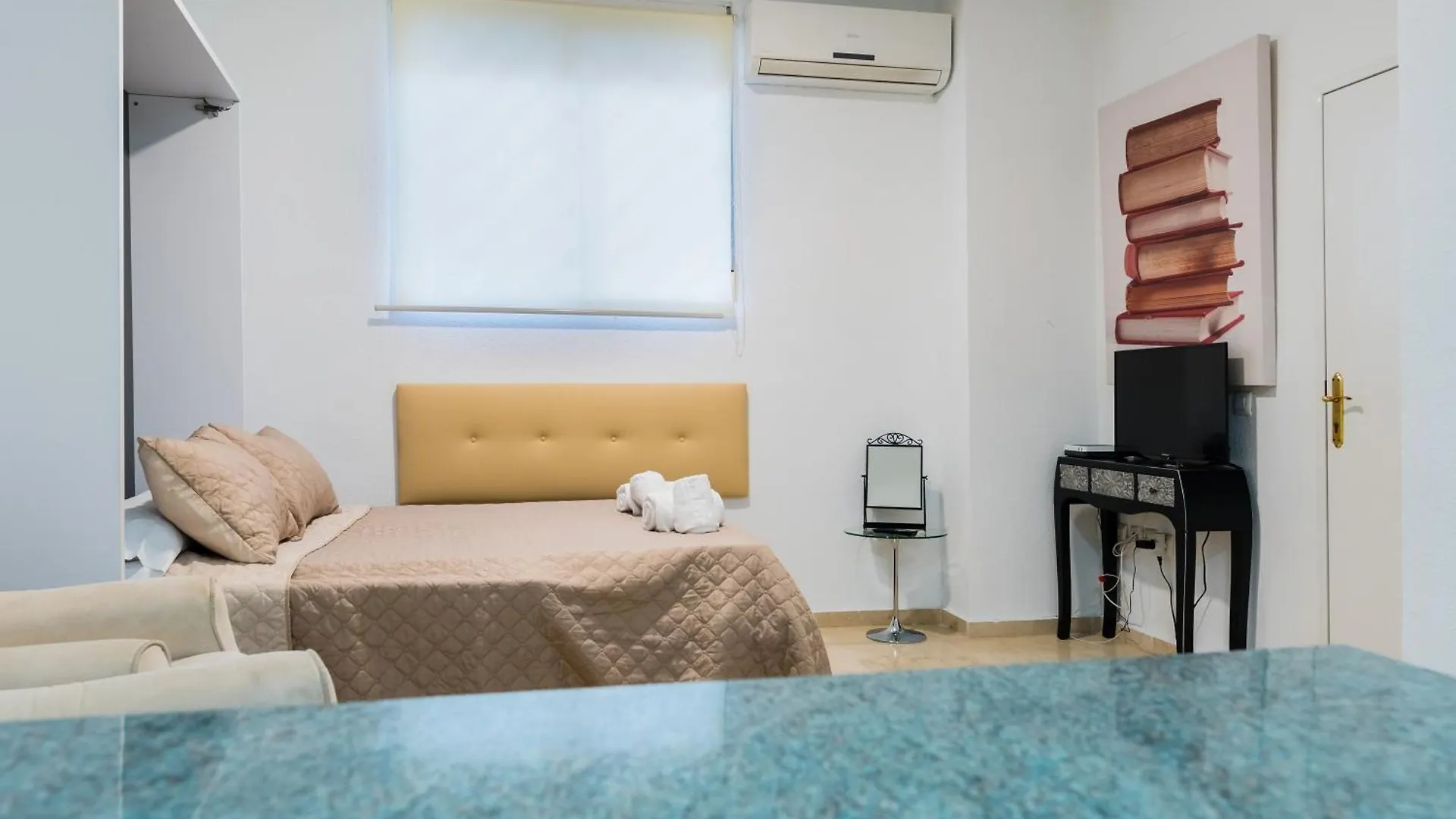 Estudio Triana Salado A Apartment Seville